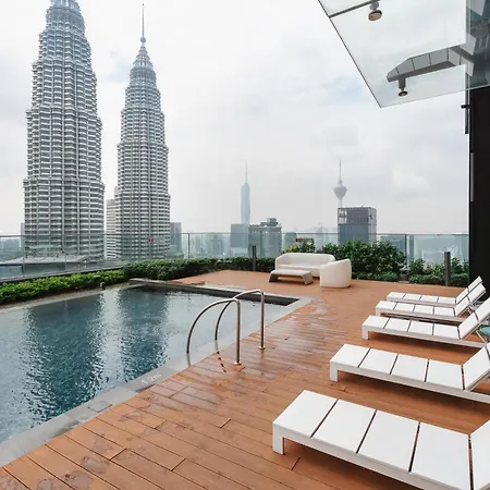 Star Residences 2R2B Designer Suite - 400M To Klcc And Lrt Station
